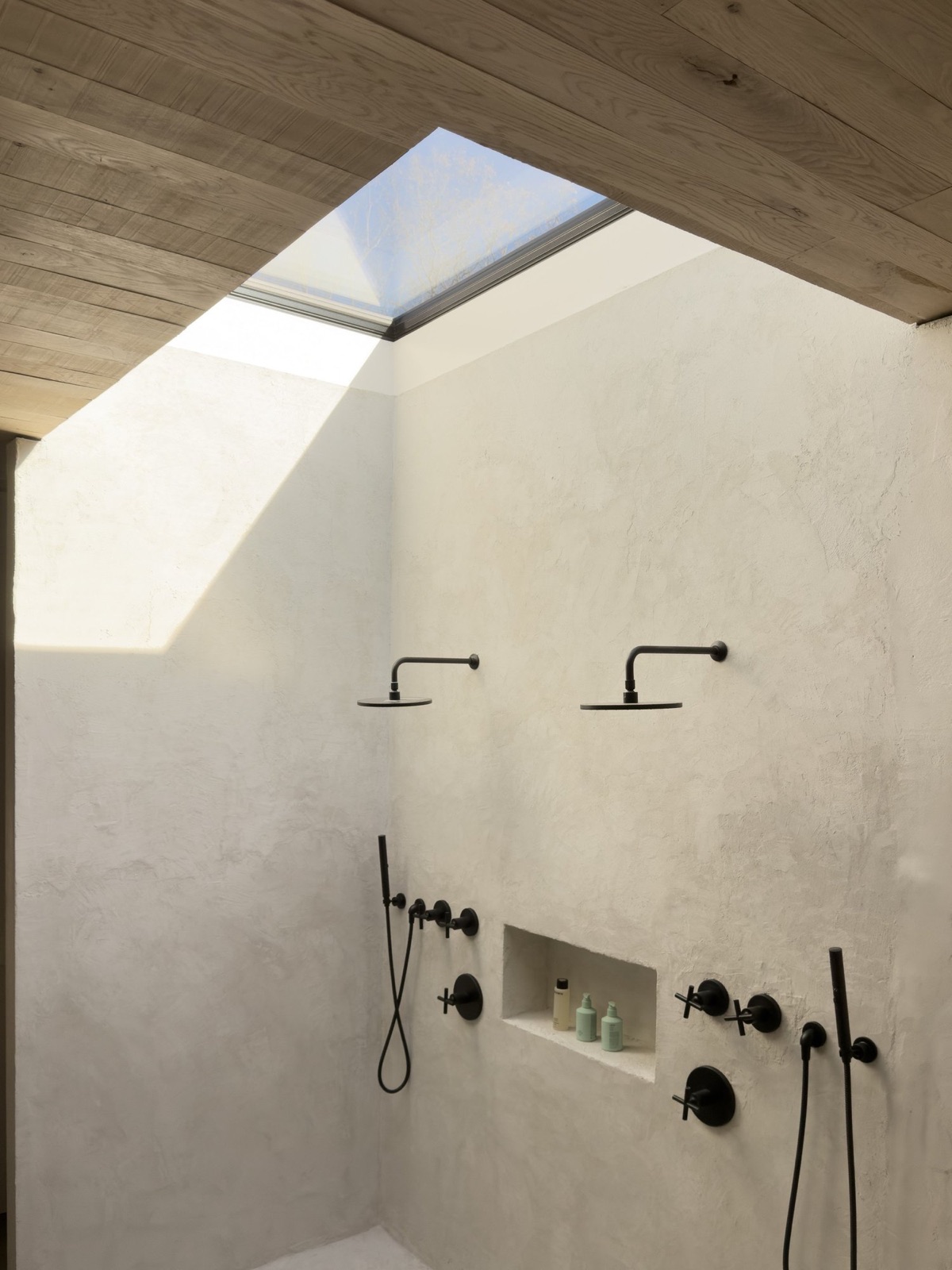 Garrison House shower